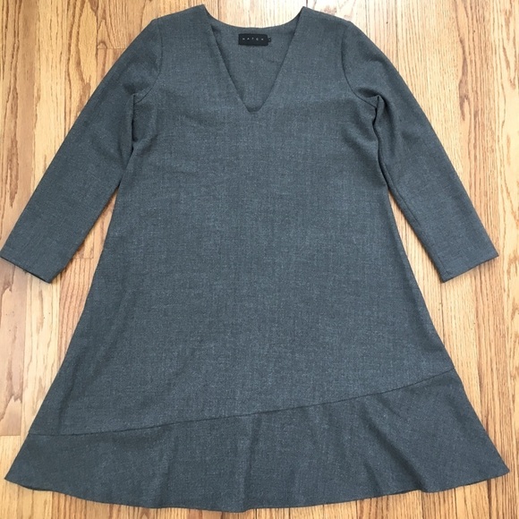 HATCH Maternity 'Day to Night' Gray long sleeve V-neck Dress - Picture 15 of 16